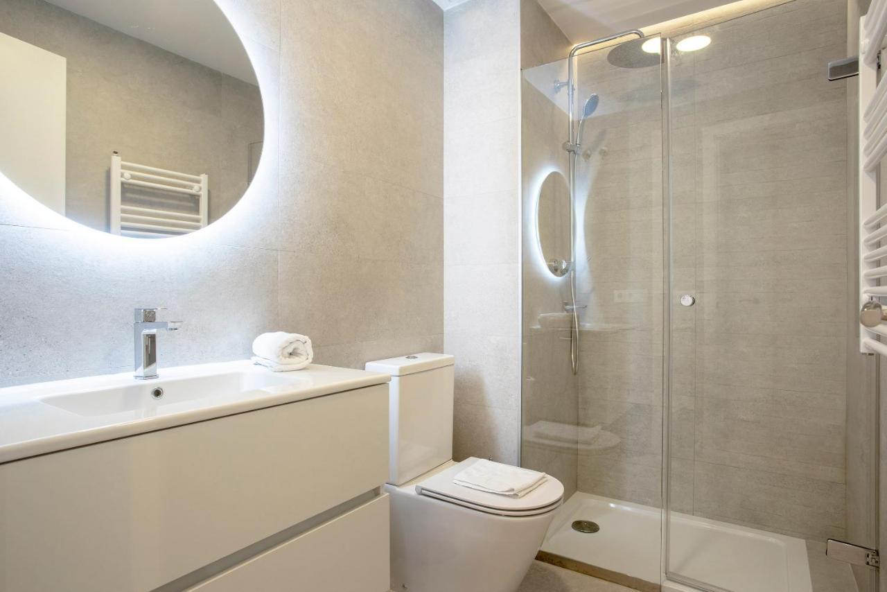 Genteel Home Aire เซบีญา ภายนอก รูปภาพ